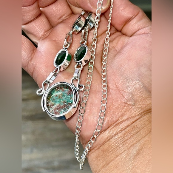 Chrysocolla Pendant Necklace - Picture 5 of 11